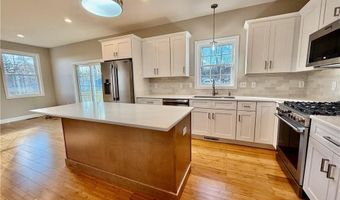 6 Pico Cir, Johnston, RI 02919