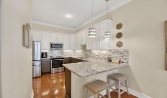 6408 MAYRA SHORES Ln, Apollo Beach, FL 33572