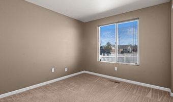111 Shadow Mountain Dr, Fernley, NV 89408