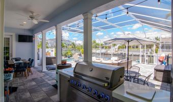 5721 SEA TURTLE Pl, Apollo Beach, FL 33572