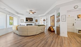 4928 N Prestwick Ave, Bel Aire, KS 67226