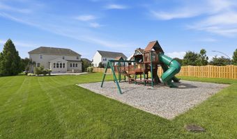 42222 CAMERON PARISH Dr, Ashburn, VA 20148