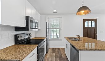 802 Amherst Ave, Altavista, VA 24517