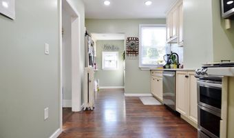 31 AVENUE B, Bayonne, NJ 07002