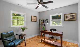 11 Upland Rd, Asheville, NC 28804