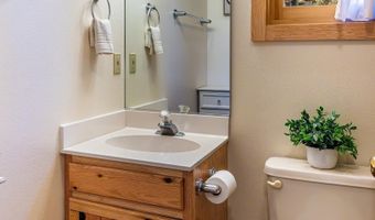 11 Apache Cir, Angel Fire, NM 87710