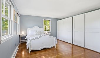 39 Ethan Allen Dr, Acton, MA 01720