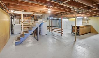 15 Valley View Dr, Cumberland, RI 02864
