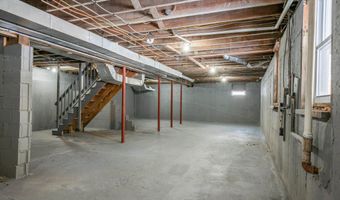 437 Chester Rd, Auburn, NH 03032