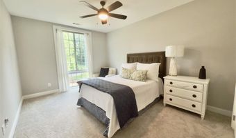 1718 W FARMVILLE Rd, Auburn, AL 36830