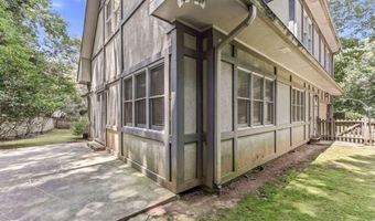 372 Woodhaven Dr, Athens, GA 30606