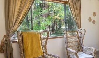 2054 Fifth Green Dr, Arnold, CA 95223