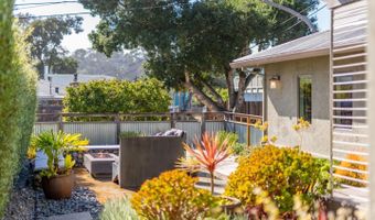 210 Venetian Rd, Aptos, CA 95003