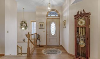 3988 N Farm Road 35, Ash Grove, MO 65604