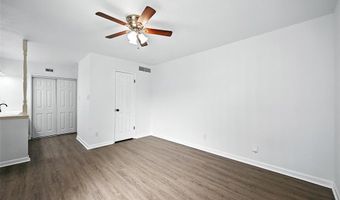6082 Dooley Dr, The Colony, TX 75056