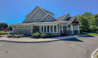 18 Lawrence Ave 18, Danbury, CT 06810