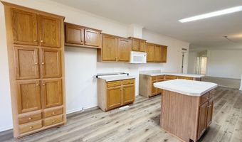 24606 S Red Bud Cir, Afton, OK 74331