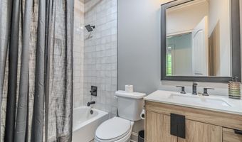 202 RIVERBEND Ln, Bath Springs, TN 38311