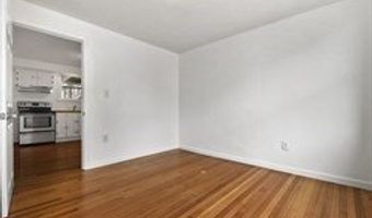 775 E 5th St 1, Boston, MA 02127