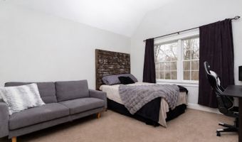 132 Codfish Hill Rd, Bethel, CT 06801