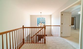 570 Castle Ridge Dr, Ballwin, MO 63021