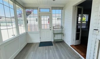 105 Bliss Rd, Newport, RI 02840