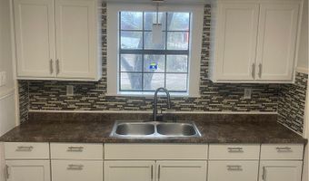 916 S Reynolds St, Alice, TX 78332