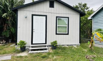 566 SE 7th Dr, Belle Glade, FL 33430