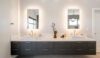 557 Kupulau Dr, Kihei, HI 96753