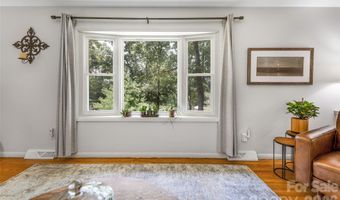 13 Rolling View Dr, Asheville, NC 28805