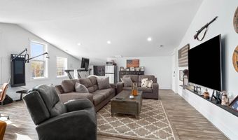 1939 CR 68 Rd, Auburn, IN 46706