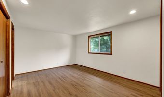 7087 ASTER St, Springfield, OR 97478