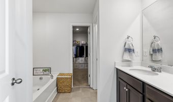 5139 Pratt Dr, Boiling Springs, SC 29316