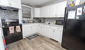 186 Middle Tpke W, Manchester, CT 06040