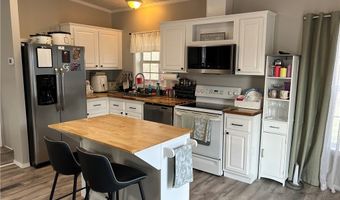 202 Blackbird Dr, Ashton, WV 25503