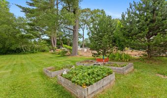 25 Delmar Dr, Bristol, CT 06010