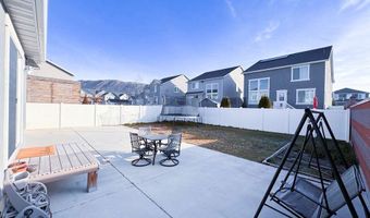 977 W BRENNAN St, Bluffdale, UT 84065