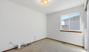902 S Salish St, Airway Heights, WA 99224