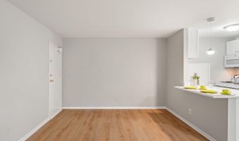 4367 AMERICANA Drive Unit F 104 F 104, Annandale, VA 22003