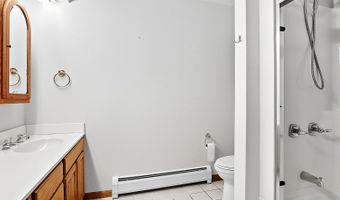 22806 W Loon Lake Blvd, Antioch, IL 60002