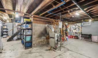 121 Maltbie Dr, Amsterdam, NY 12010