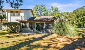 1 Marsh Harbor Dr A, Beaufort, SC 29907