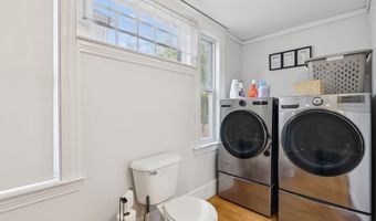 16 Murray St, Augusta, ME 04330