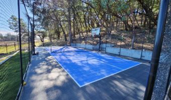 1275 Summit Lake Dr, Angwin, CA 94508