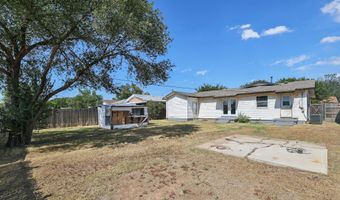 4304 S BONHAM St, Amarillo, TX 79110
