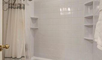 4203 KINGS MILL Ln, Annandale, VA 22003