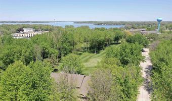 203 Emerald Meadows Dr, Arnolds Park, IA 51331