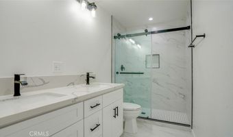 856 W 47th St, Los Angeles, CA 90037
