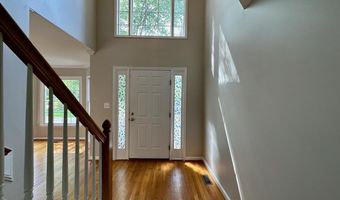 2109 Watersglen Dr, Apex, NC 27502