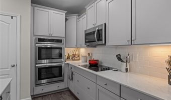 1340 Whitney Dr, Aberdeen, NC 28315